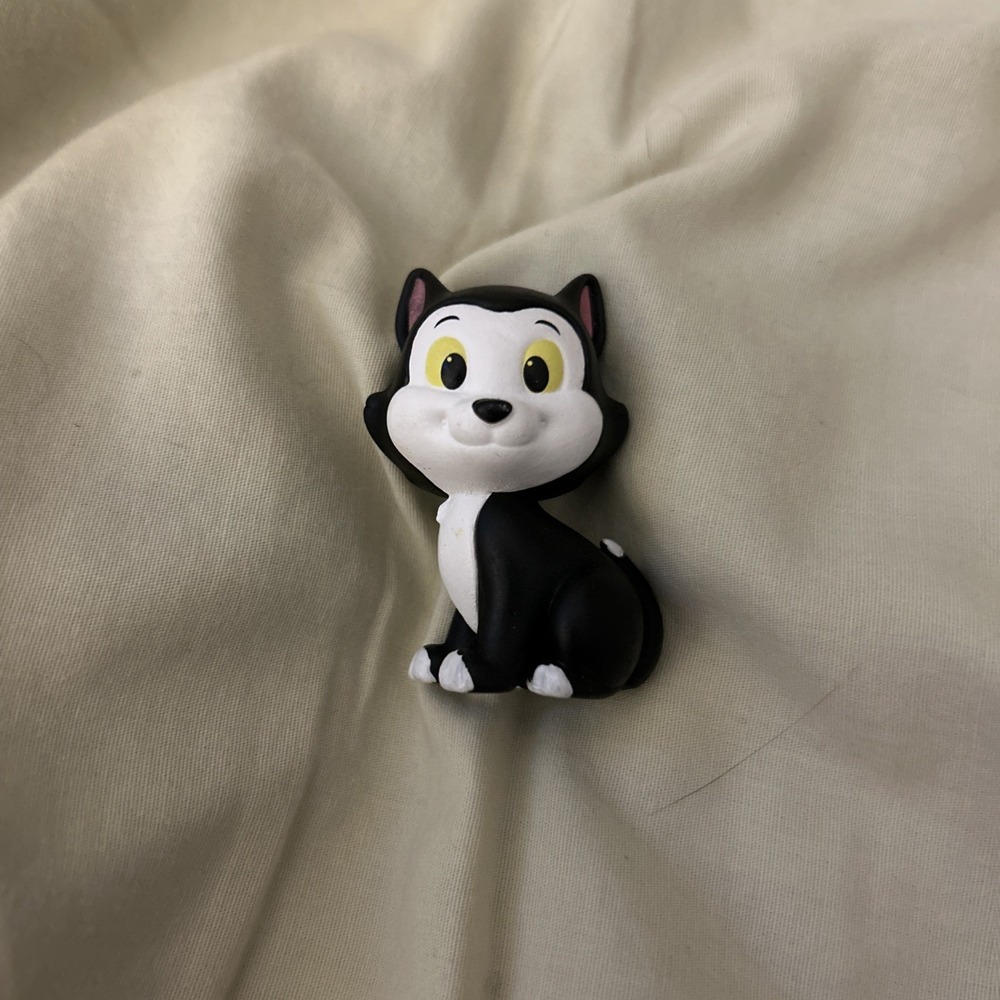 CLASSIC DISNEY FIGARO THE CAT FROM PINOCCHIO FIGURE CHARACTER PVC FIGURINE 1.5"T